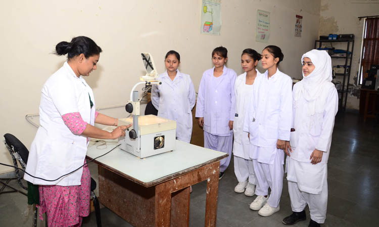 Certificate in Medical Lab Technology
